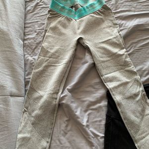 Size small gym shark leggings